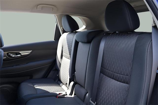 used 2019 Nissan Rogue car, priced at $21,988