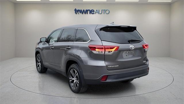 used 2019 Toyota Highlander car, priced at $31,444