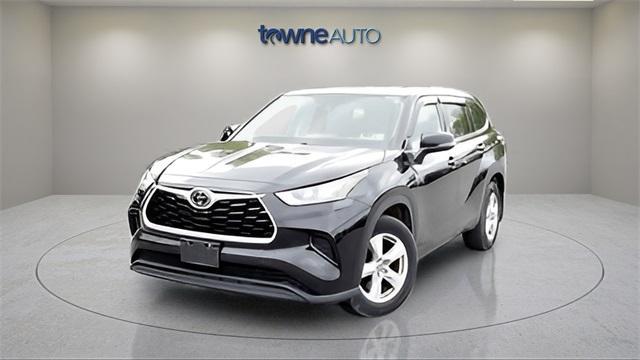 used 2020 Toyota Highlander car, priced at $25,555