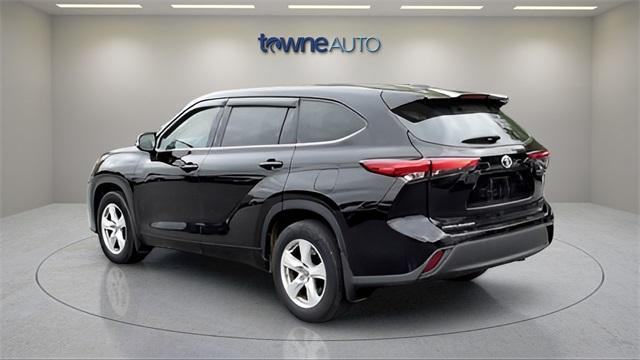 used 2020 Toyota Highlander car, priced at $25,555