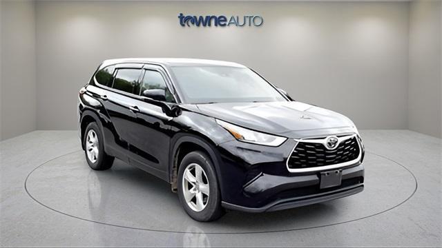 used 2020 Toyota Highlander car, priced at $25,555