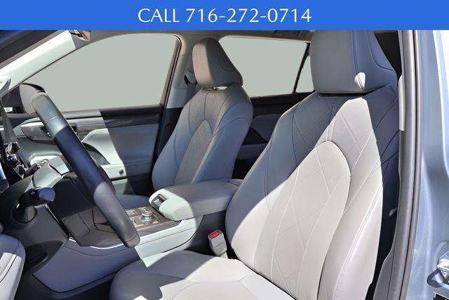 used 2020 Toyota Highlander car, priced at $29,972