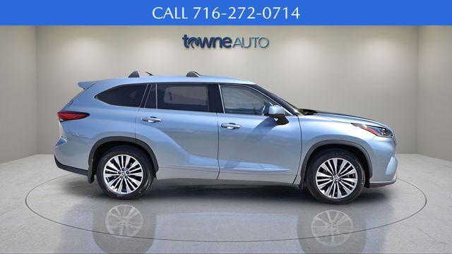 used 2020 Toyota Highlander car, priced at $29,972