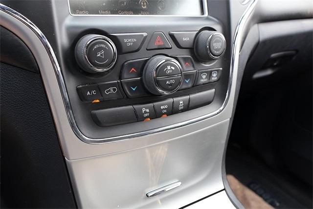 used 2015 Jeep Grand Cherokee car, priced at $17,658