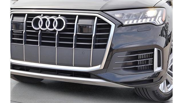 used 2023 Audi Q7 car, priced at $37,490
