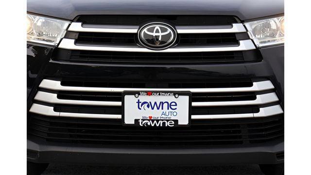 used 2017 Toyota Highlander car, priced at $18,999
