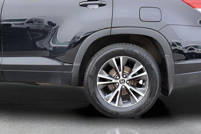 used 2017 Toyota Highlander car, priced at $18,999