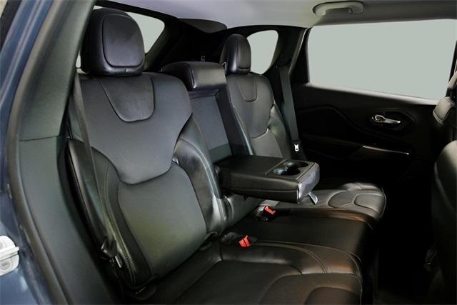 used 2020 Jeep Cherokee car, priced at $20,281