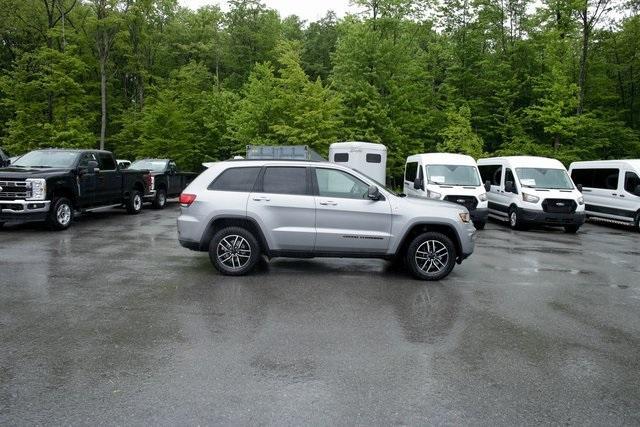 used 2020 Jeep Grand Cherokee car, priced at $26,557