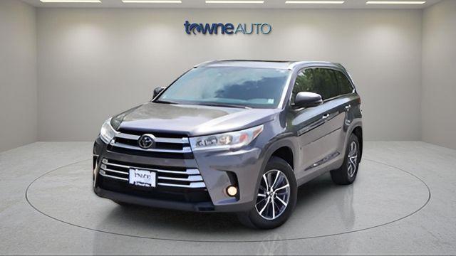 used 2019 Toyota Highlander car, priced at $27,957
