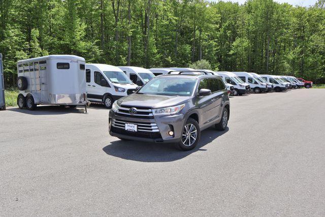 used 2019 Toyota Highlander car, priced at $26,957