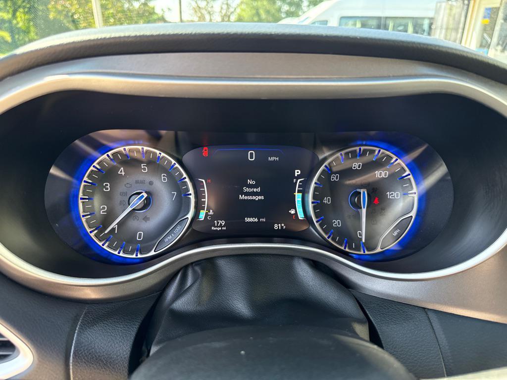 used 2023 Chrysler Pacifica car, priced at $23,164