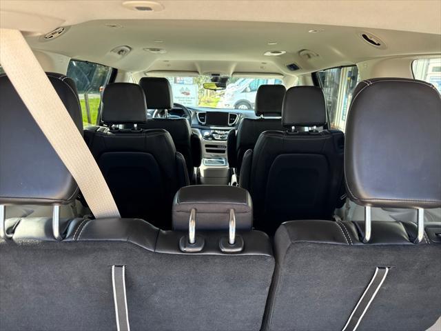 used 2023 Chrysler Pacifica car, priced at $23,164