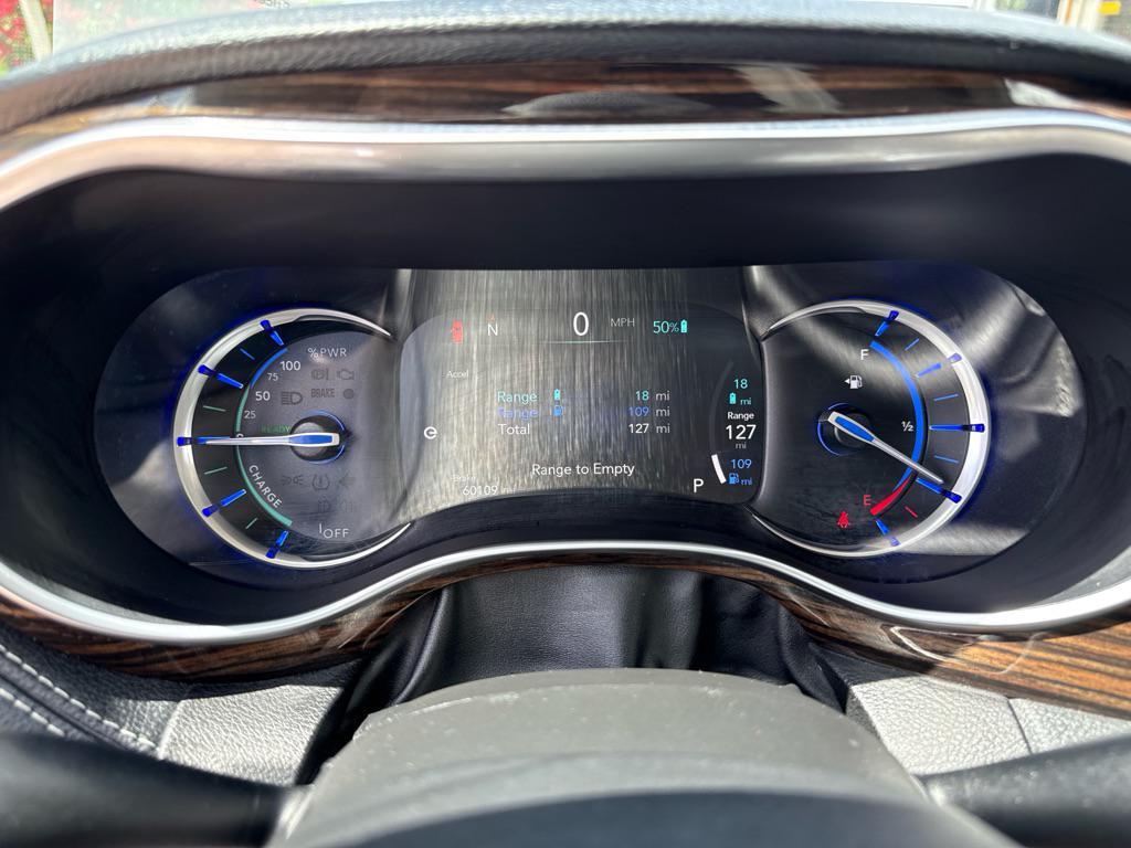 used 2023 Chrysler Pacifica Hybrid car, priced at $25,998