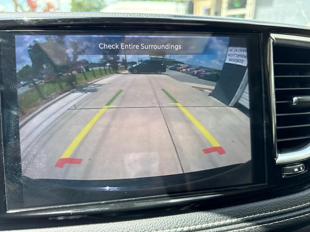 used 2023 Chrysler Pacifica Hybrid car, priced at $25,998