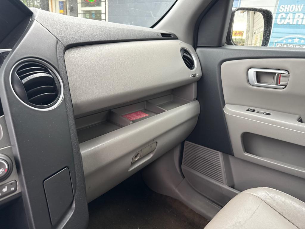 used 2014 Honda Pilot car, priced at $11,998