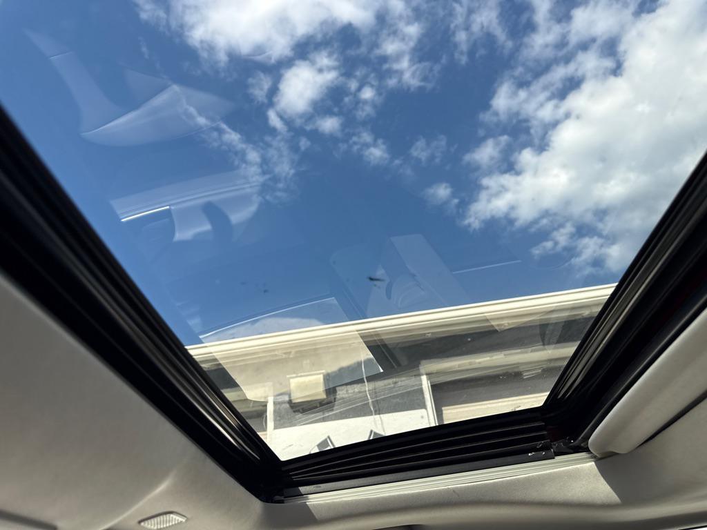 used 2023 Toyota Highlander car, priced at $35,306