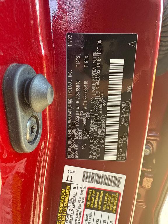 used 2023 Toyota Highlander car, priced at $35,306