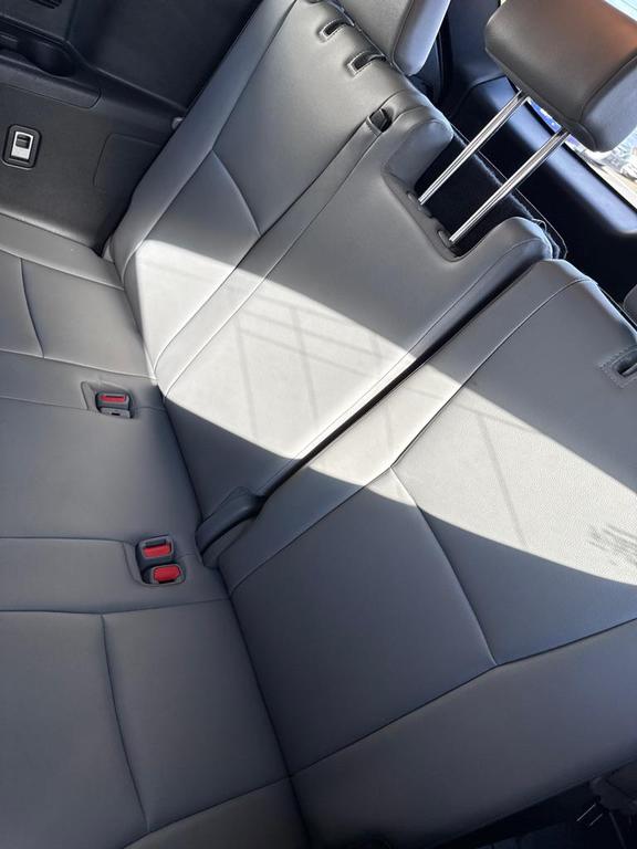 used 2023 Toyota Highlander car, priced at $35,306