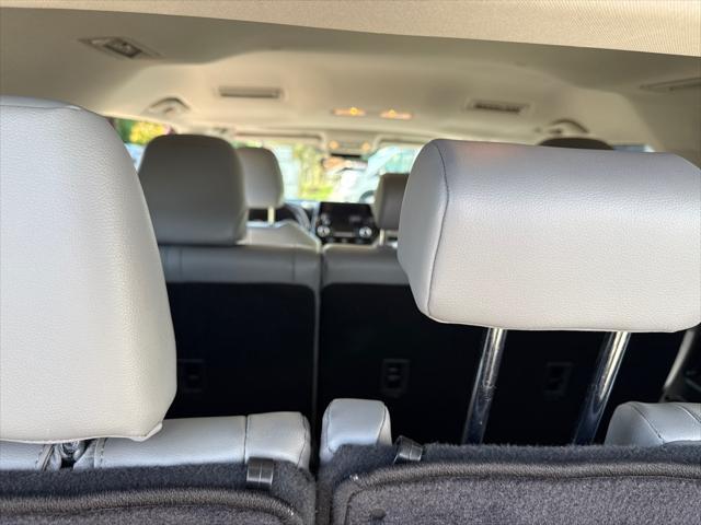 used 2023 Toyota Highlander car, priced at $36,626