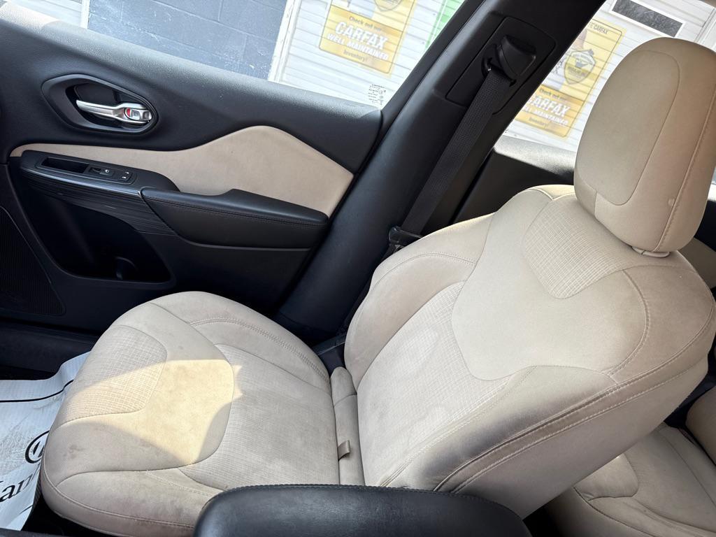 used 2015 Jeep Cherokee car, priced at $8,549