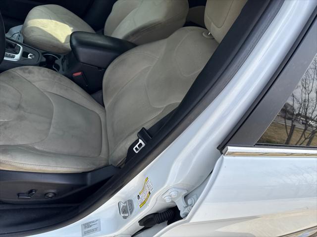 used 2015 Jeep Cherokee car, priced at $8,549