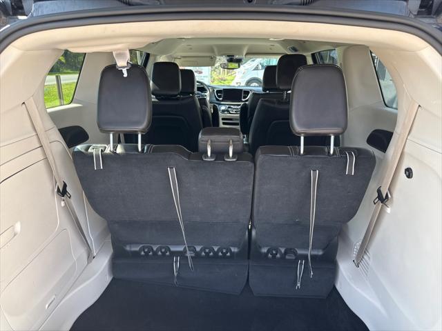 used 2024 Chrysler Pacifica Hybrid car, priced at $26,350