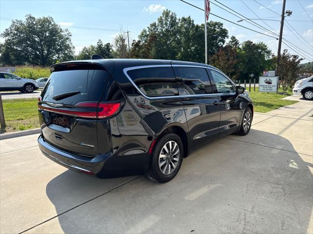 used 2024 Chrysler Pacifica Hybrid car, priced at $26,350