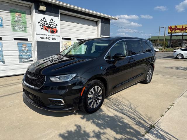 used 2024 Chrysler Pacifica Hybrid car, priced at $26,350