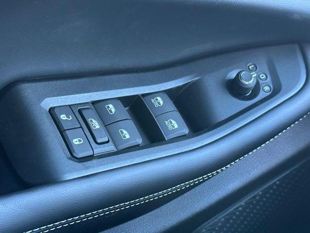 new 2025 Jeep Grand Cherokee car, priced at $45,433
