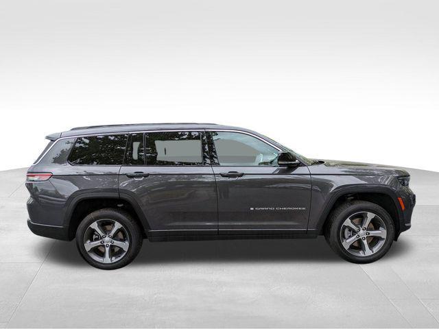 new 2024 Jeep Grand Cherokee L car, priced at $49,552