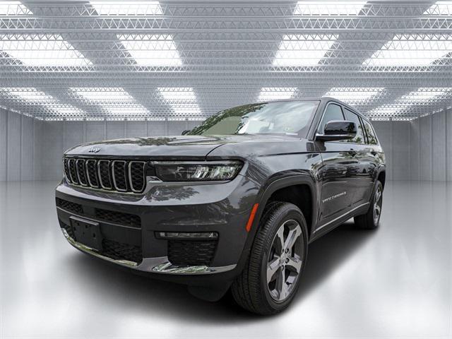 new 2024 Jeep Grand Cherokee L car, priced at $54,552