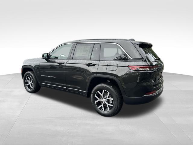 new 2025 Jeep Grand Cherokee car, priced at $42,540