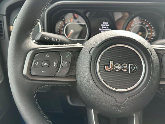 new 2025 Jeep Gladiator car, priced at $47,220