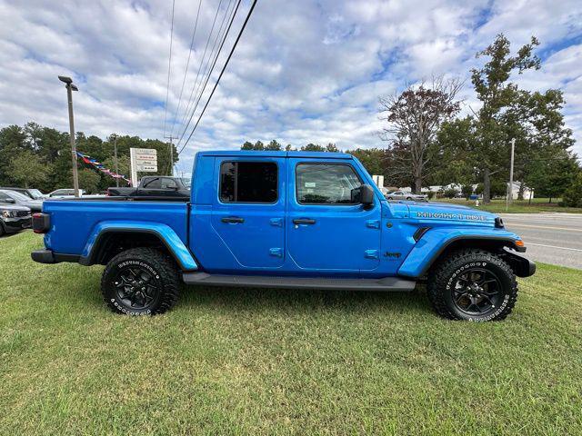 new 2025 Jeep Gladiator car, priced at $47,220