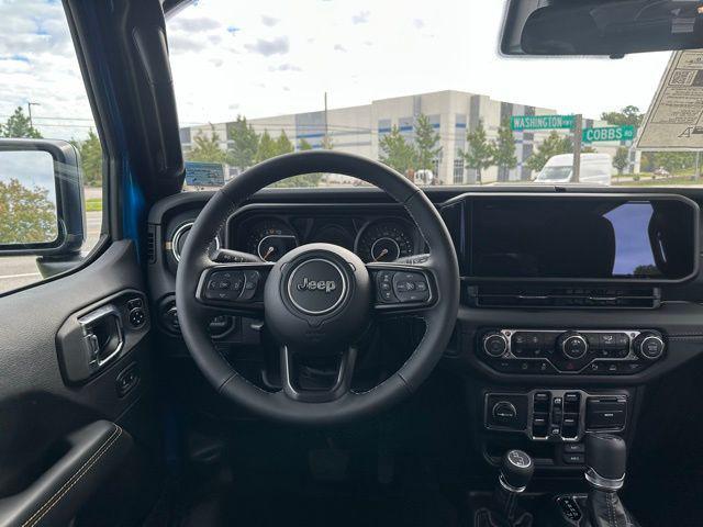 new 2025 Jeep Gladiator car, priced at $47,220