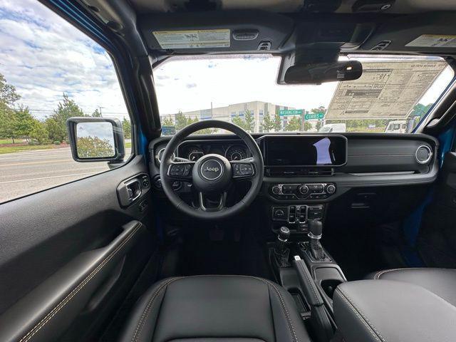 new 2025 Jeep Gladiator car, priced at $47,220