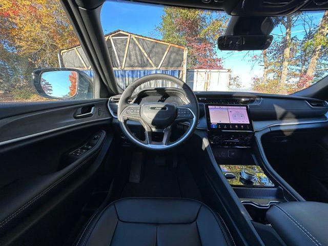 new 2025 Jeep Grand Cherokee car, priced at $44,466