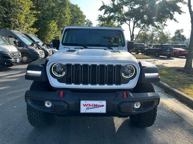 new 2025 Jeep Wrangler car, priced at $53,240