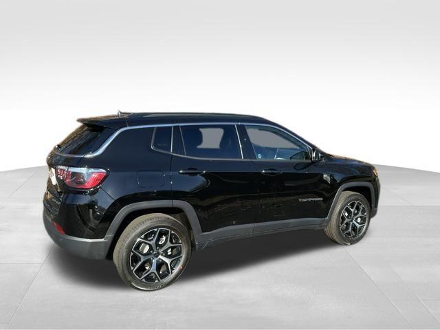 new 2025 Jeep Compass car, priced at $32,108