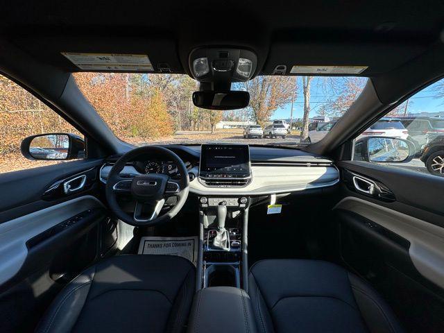 new 2025 Jeep Compass car, priced at $32,108