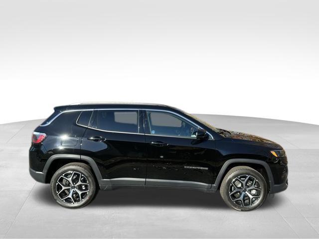 new 2025 Jeep Compass car, priced at $32,108