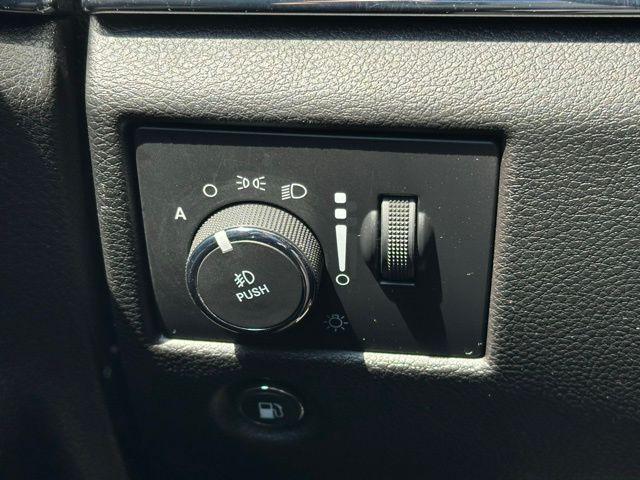 used 2021 Jeep Grand Cherokee car, priced at $25,490