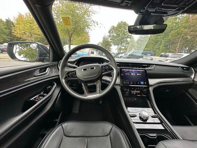 used 2023 Jeep Grand Cherokee car, priced at $40,490