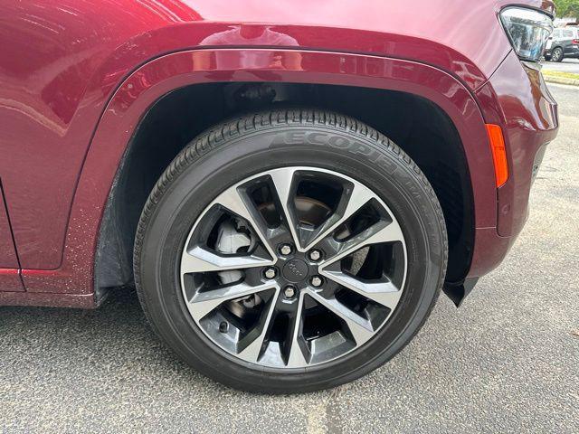 used 2023 Jeep Grand Cherokee car, priced at $40,490