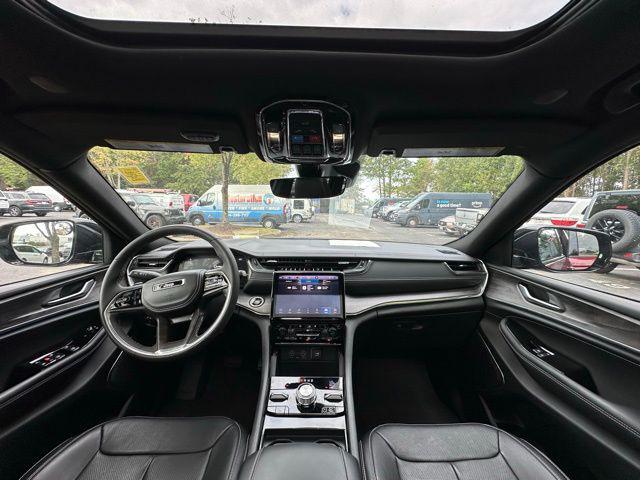 used 2023 Jeep Grand Cherokee car, priced at $40,490