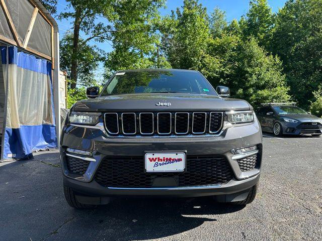new 2025 Jeep Grand Cherokee car, priced at $43,554