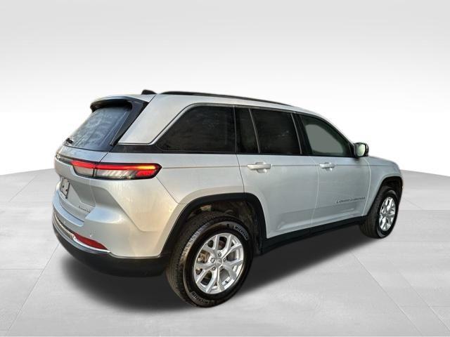 used 2023 Jeep Grand Cherokee car, priced at $33,290