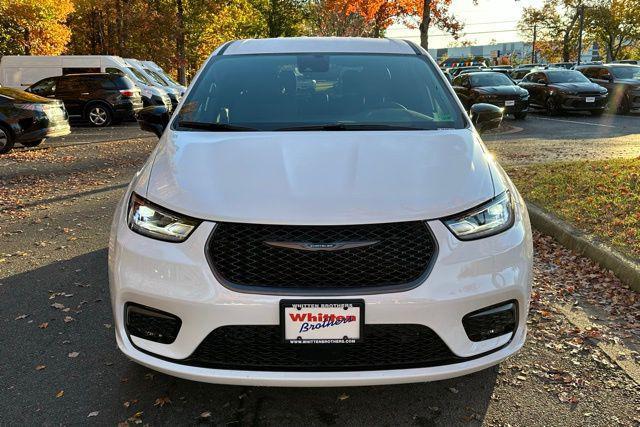 new 2026 Chrysler Pacifica car, priced at $47,790