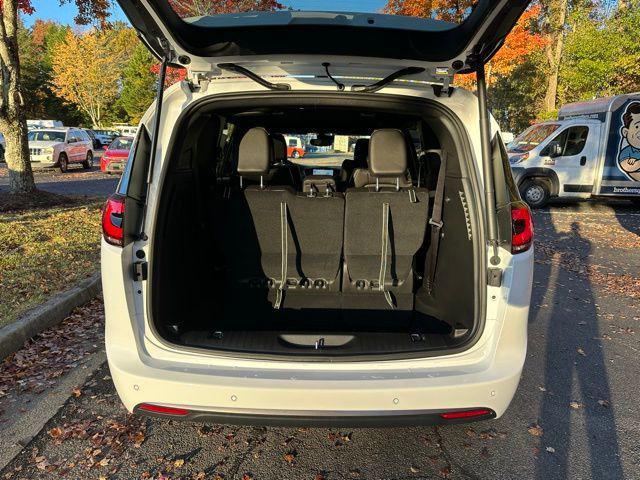 new 2026 Chrysler Pacifica car, priced at $47,790